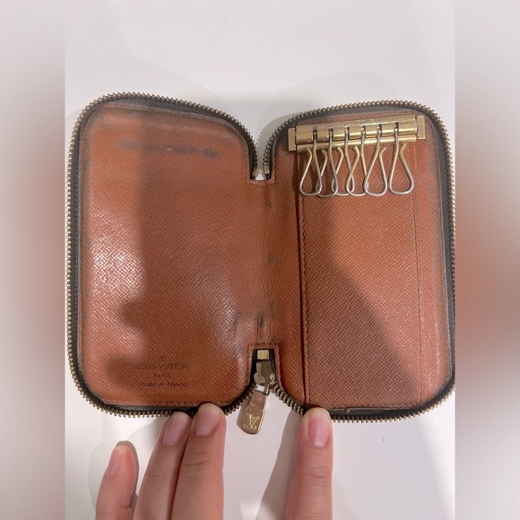 Vintage Louis Vuitton Monogram Zipper Key Holder w Box - Picture 3 of 11